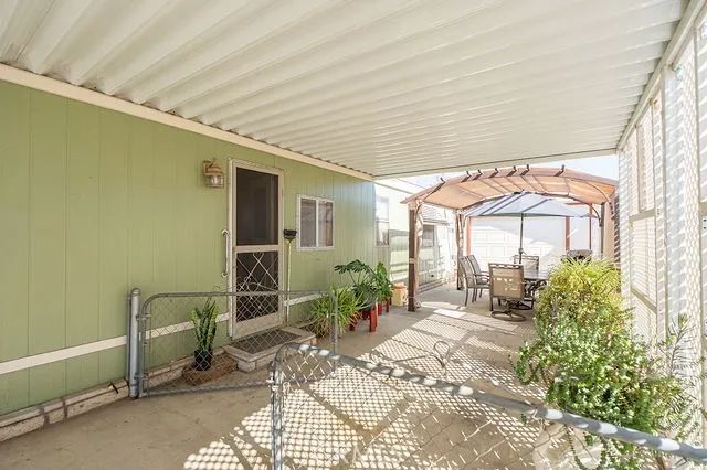 209 Flora Vista, San Jacinto, CA 92582