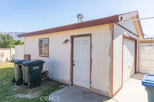 209 Flora Vista, San Jacinto, CA 92582
