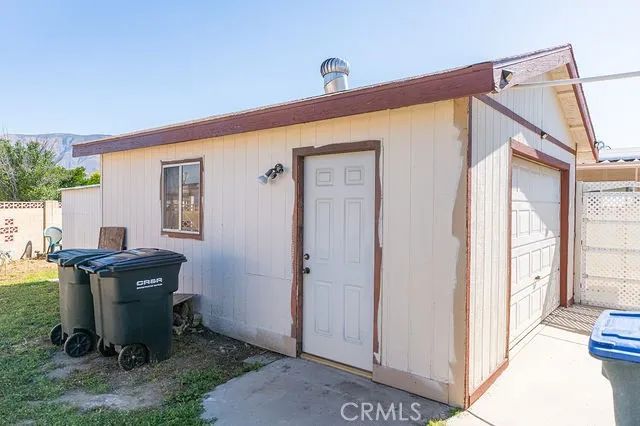209 Flora Vista, San Jacinto, CA 92582