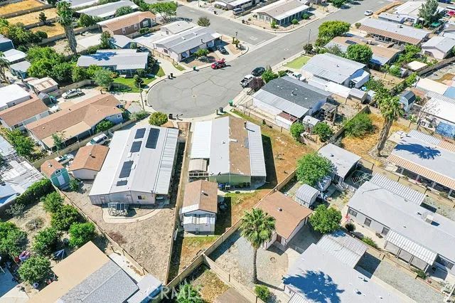 209 Flora Vista, San Jacinto, CA 92582