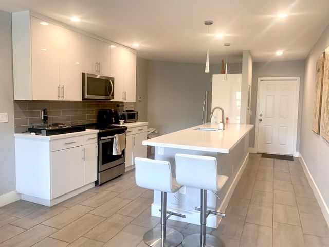 1470 N DIXIE Highway N 44, Fort Lauderdale, FL 33304