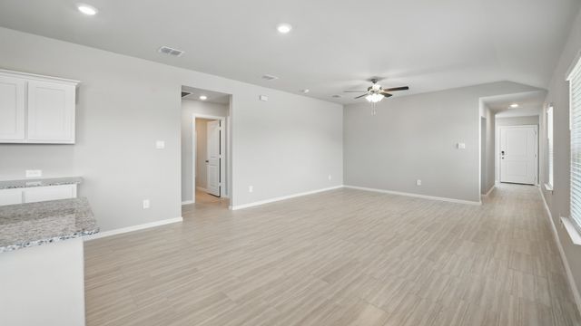126 DAVIS Lane, Newark, TX 76071
