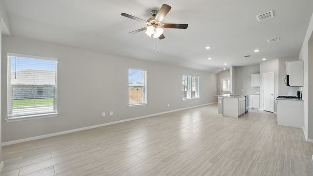 126 DAVIS Lane, Newark, TX 76071