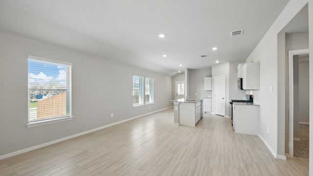 126 DAVIS Lane, Newark, TX 76071
