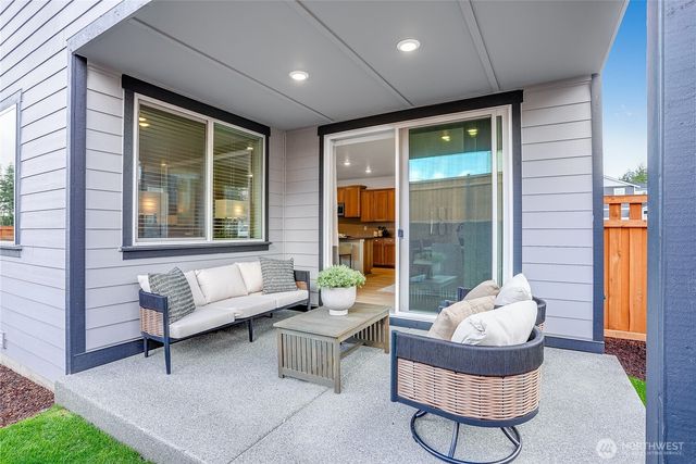 14405 204th Avenue Ct E, Bonney Lake, WA 98391