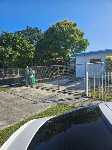 17601 SW 108th Court, Miami, FL 33157