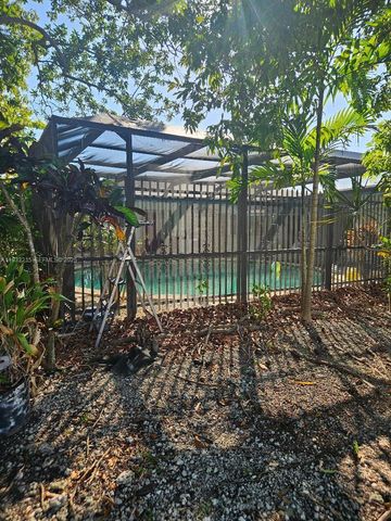 17601 SW 108th Court, Miami, FL 33157