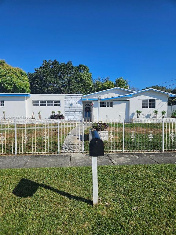 17601 SW 108th Court, Miami, FL 33157