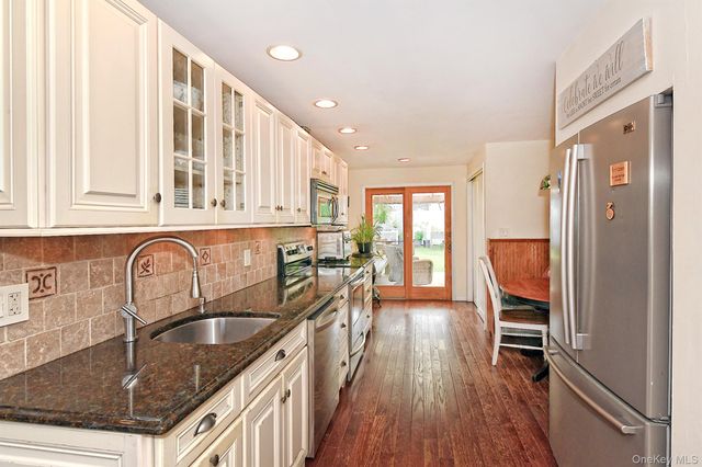 35 Ranch Lane, Levittown, NY 11756