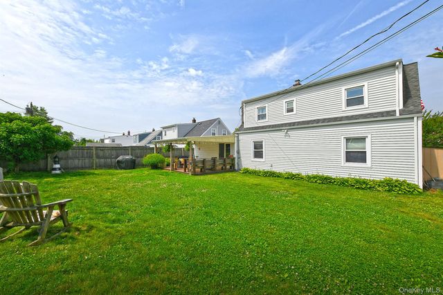 35 Ranch Lane, Levittown, NY 11756