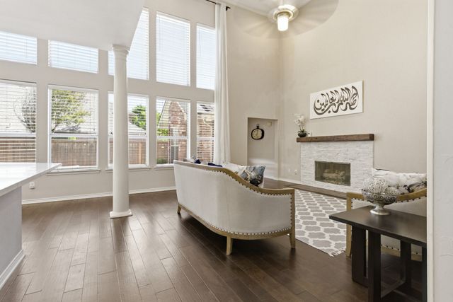 2904 Chalfont Lane, Plano, TX 75023