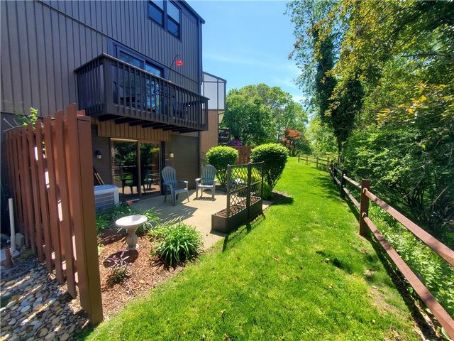 23 Hiland Valley Dr, Ross Twp, PA 15229
