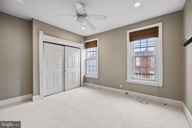 2438 CARPENTER ST, Philadelphia, PA 19146