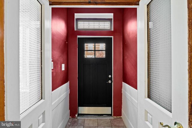 2438 CARPENTER ST, Philadelphia, PA 19146