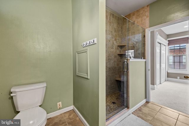 2438 CARPENTER ST, Philadelphia, PA 19146