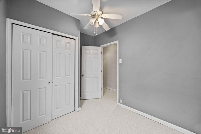 2438 CARPENTER ST, Philadelphia, PA 19146