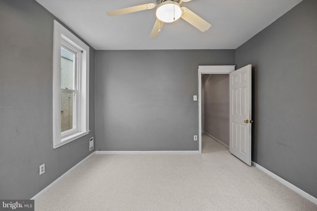 2438 CARPENTER ST, Philadelphia, PA 19146