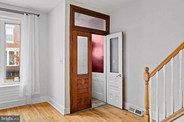 2438 CARPENTER ST, Philadelphia, PA 19146