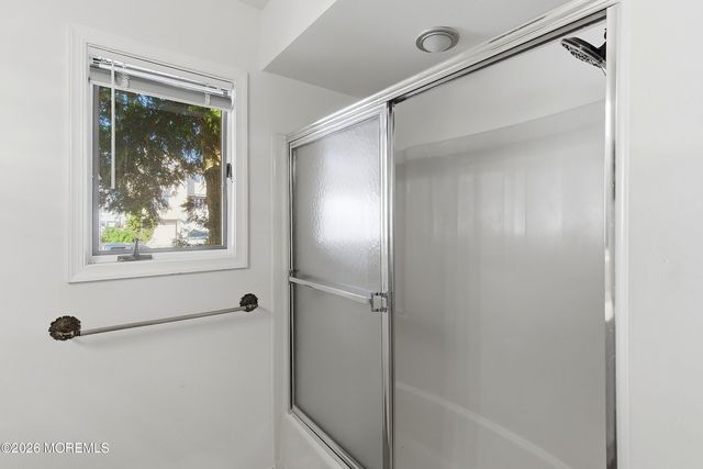 40 Kentucky Drive, Little Egg Harbor, NJ 08087