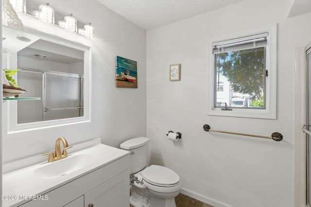 40 Kentucky Drive, Little Egg Harbor, NJ 08087