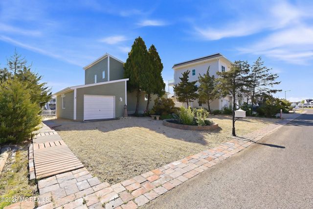 40 Kentucky Drive, Little Egg Harbor, NJ 08087