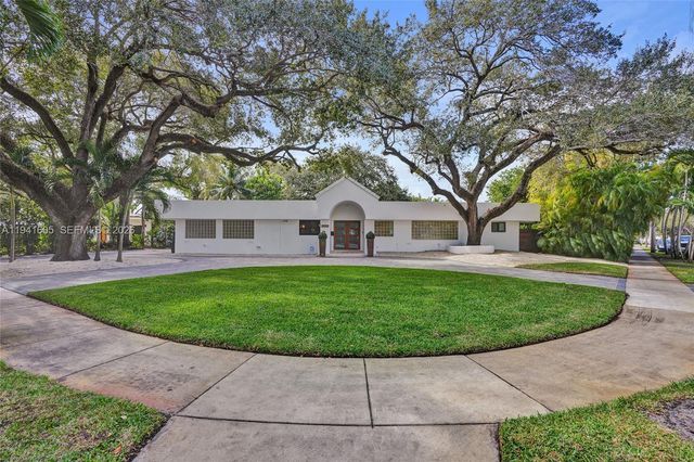 19130 NE 21st Ave, North Miami Beach, FL 33179