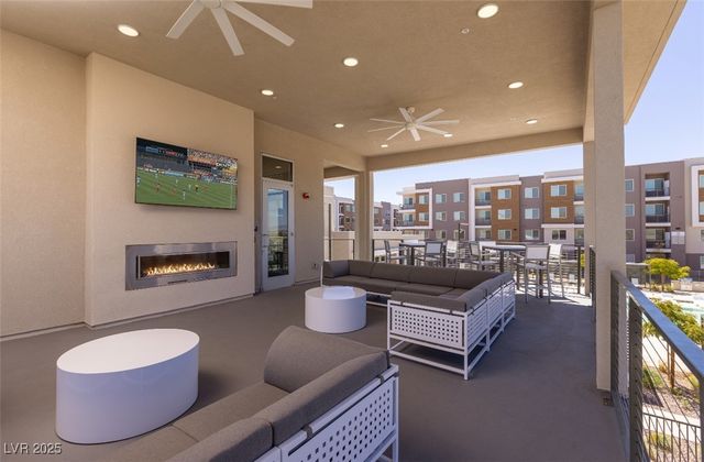 100 East Warm Springs Road 3, Henderson, NV 89011