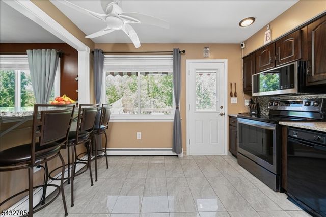 14 Lounsberry Hollow Rd, Vernon Twp., NJ 07461