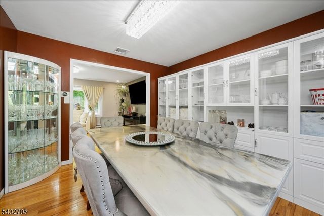 14 Lounsberry Hollow Rd, Vernon Twp., NJ 07461