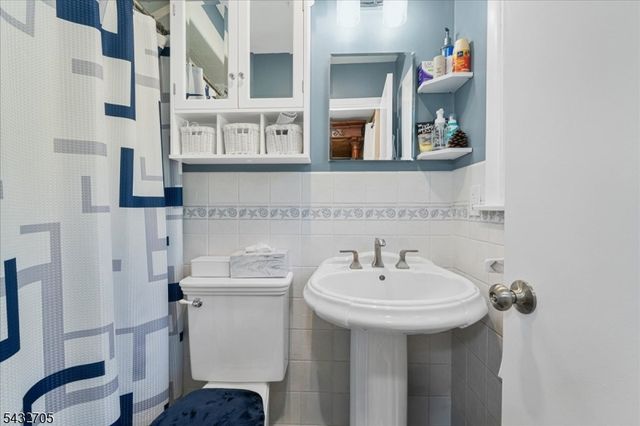 14 Lounsberry Hollow Rd, Vernon Twp., NJ 07461