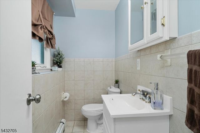 14 Lounsberry Hollow Rd, Vernon Twp., NJ 07461