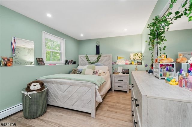 14 Lounsberry Hollow Rd, Vernon Twp., NJ 07461