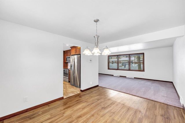 550 EDELWEISS DRIVE, Green Bay, WI 54302