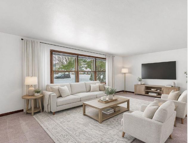 550 EDELWEISS DRIVE, Green Bay, WI 54302