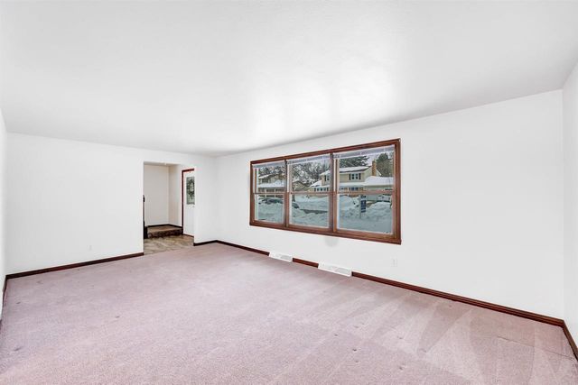 550 EDELWEISS DRIVE, Green Bay, WI 54302