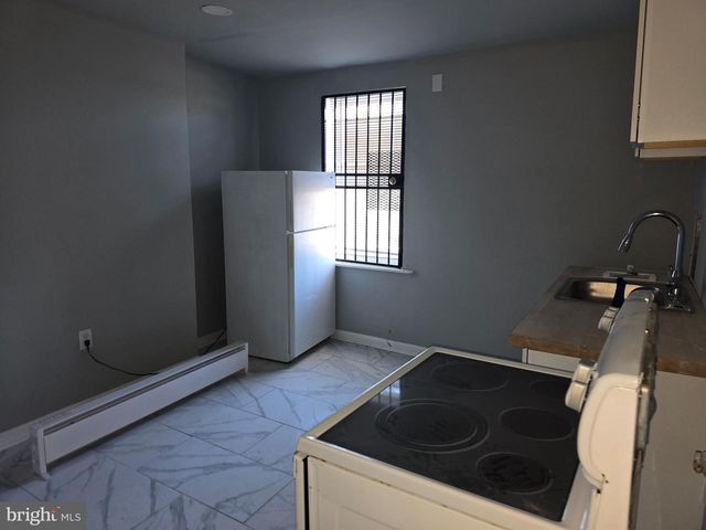 530 N FULTON AVE, Baltimore, MD 21223