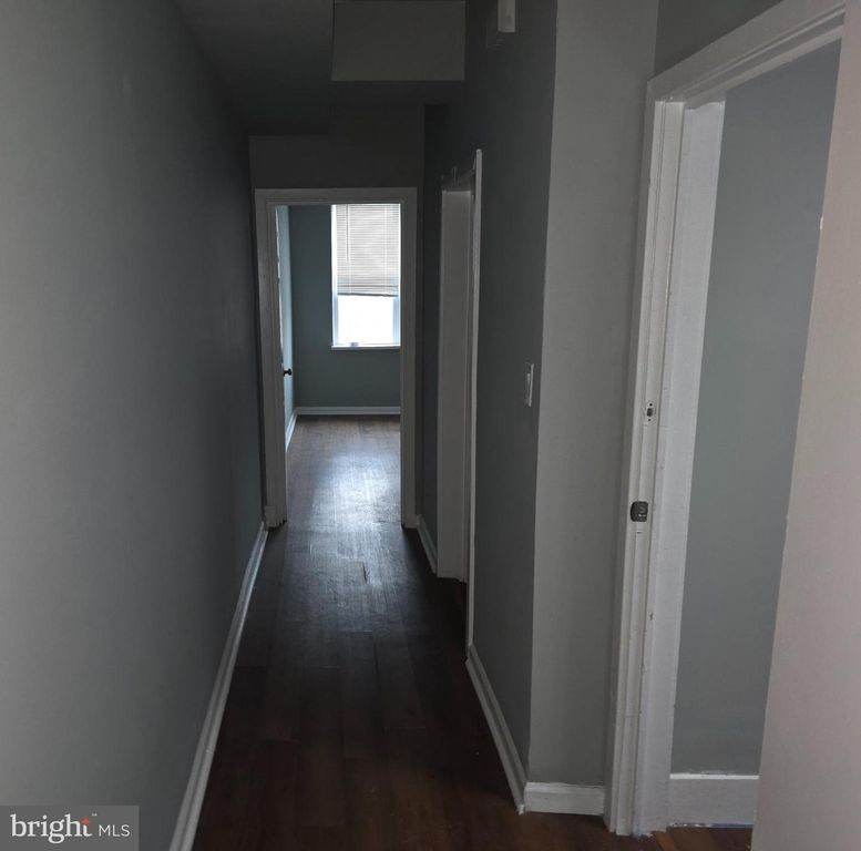 Image 11 of property listing at 530 N FULTON AVE, Baltimore, MD 21223