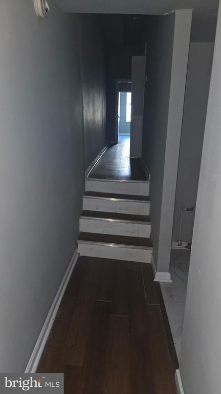 Image 13 of property listing at 530 N FULTON AVE, Baltimore, MD 21223