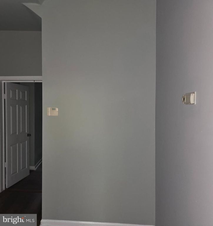 Image 4 of property listing at 530 N FULTON AVE, Baltimore, MD 21223