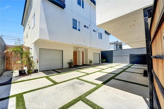 2151 S West View Street, Los Angeles, CA 90016