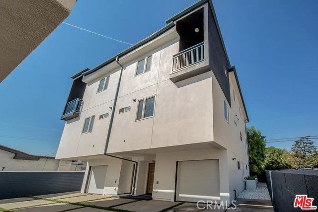 2151 S West View Street, Los Angeles, CA 90016