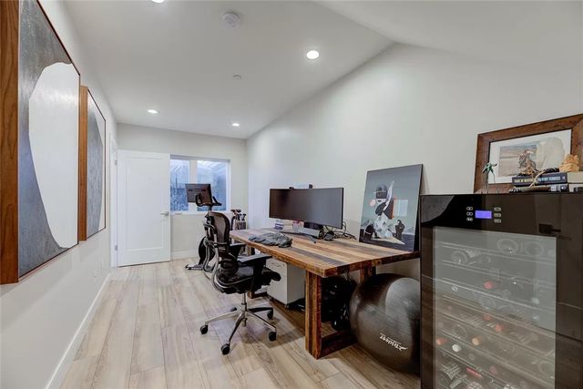 2151 S West View Street, Los Angeles, CA 90016