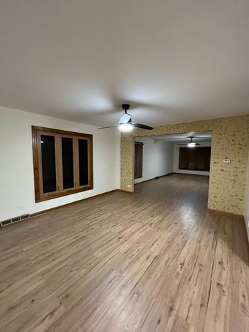 711 N Northwest Highway 2, Park Ridge, IL 60068