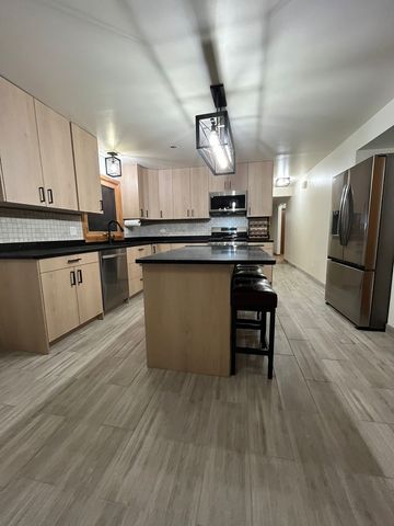 711 N Northwest Highway 2, Park Ridge, IL 60068