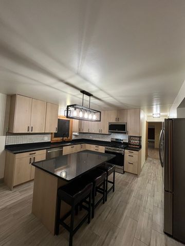 711 N Northwest Highway 2, Park Ridge, IL 60068