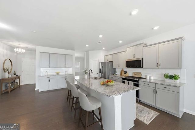 837 Royal Red Court, Mcdonough, GA 30253