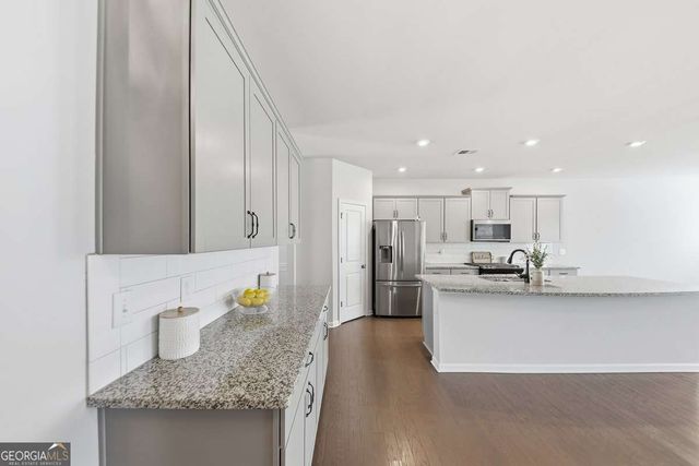 837 Royal Red Court, Mcdonough, GA 30253