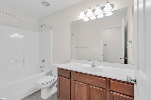 126 Sprouse Farm Way, Fountain Inn, SC 29644