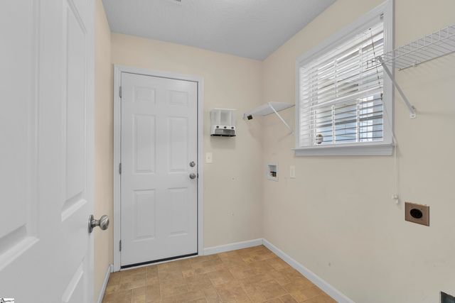 126 Sprouse Farm Way, Fountain Inn, SC 29644