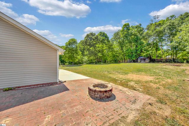 126 Sprouse Farm Way, Fountain Inn, SC 29644